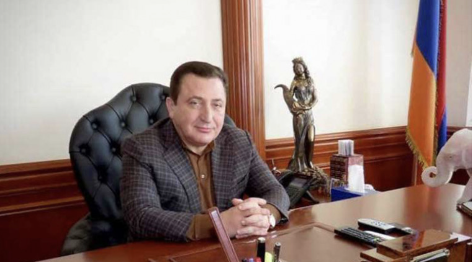 article-image